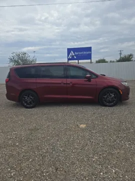 Photos of 2020 Chrysler Pacifica Touring L Plus for sale in Abilene, TX at 4M Autoplex - Industrial Blvd