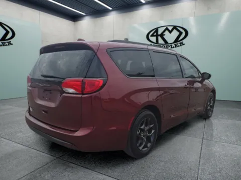 Another view of 2020 Chrysler Pacifica Touring L Plus for sale in Abilene, TX at 4M Autoplex - Industrial Blvd