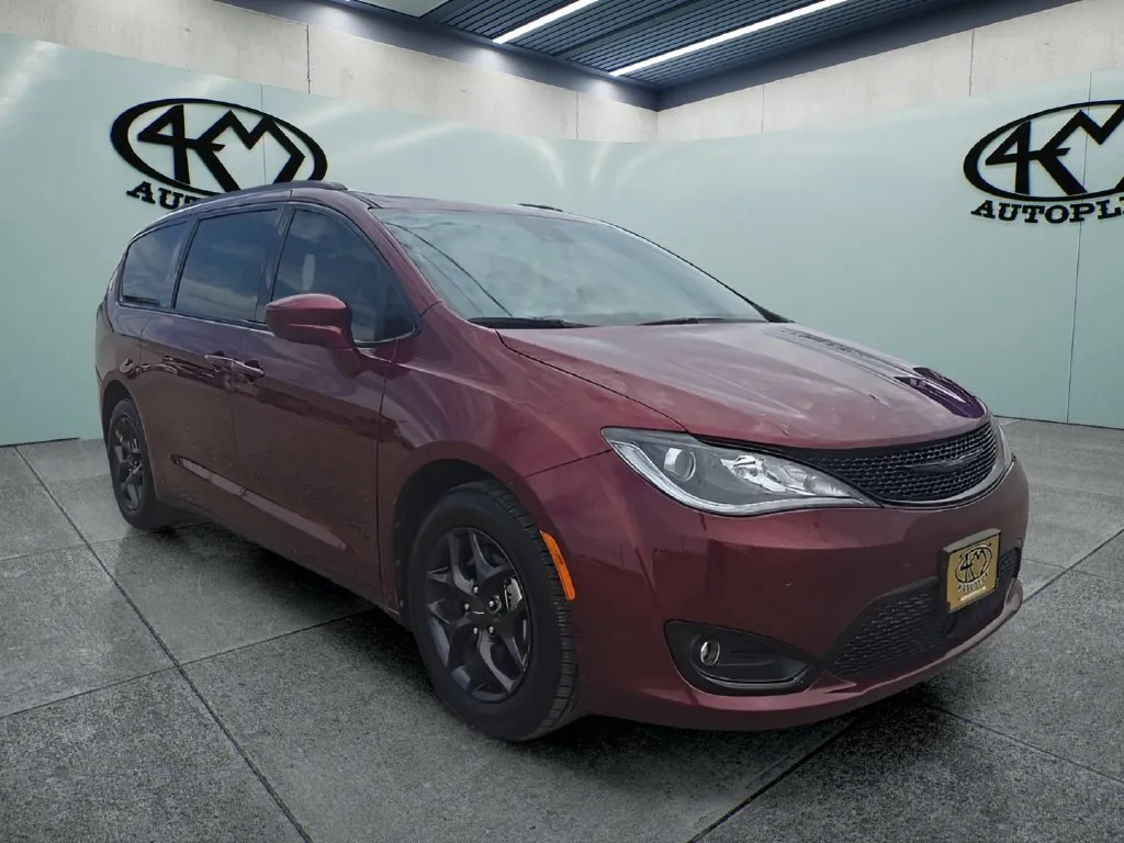Chrysler Pacifica