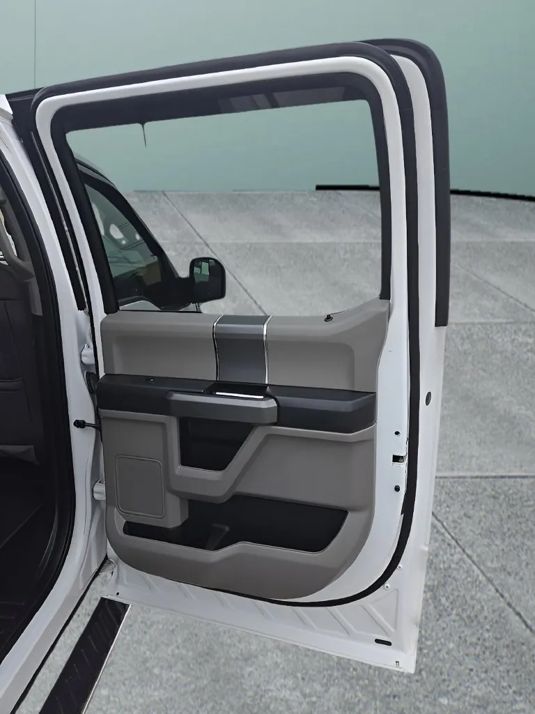 Ford F-150 photo 16