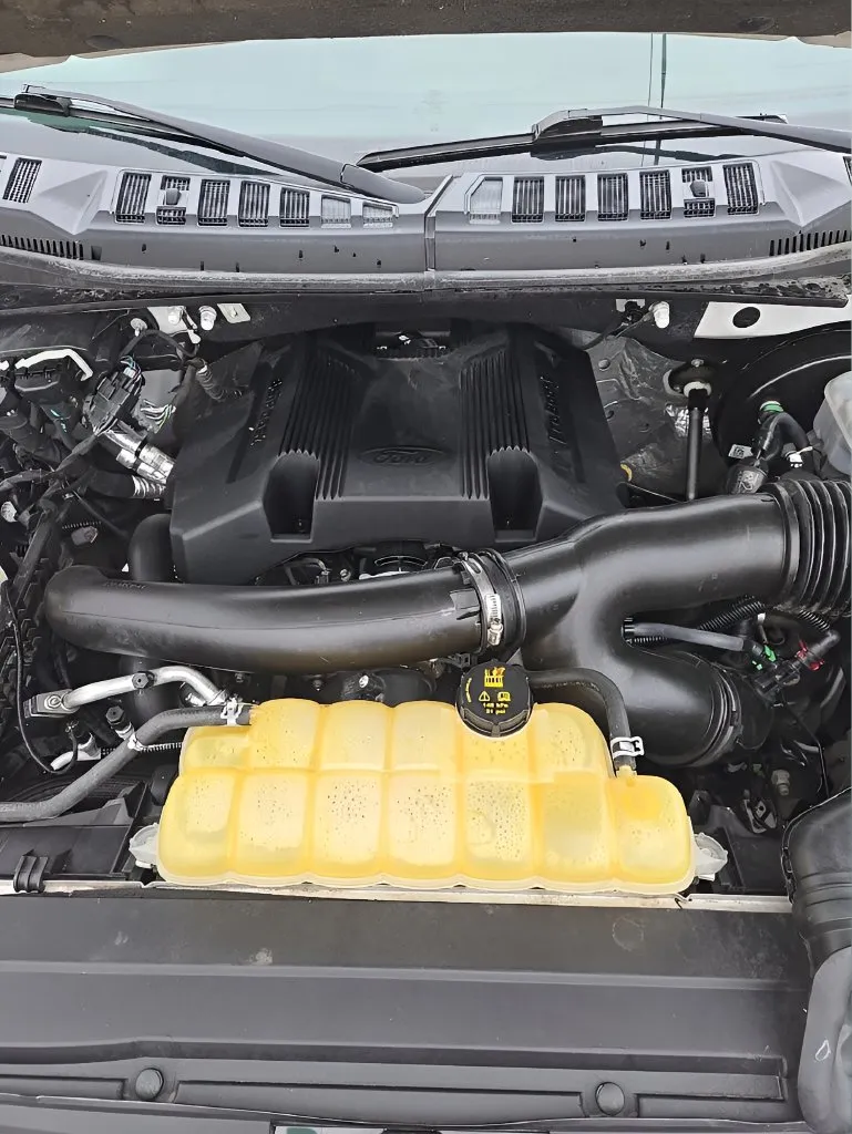 Ford F-150 photo 11