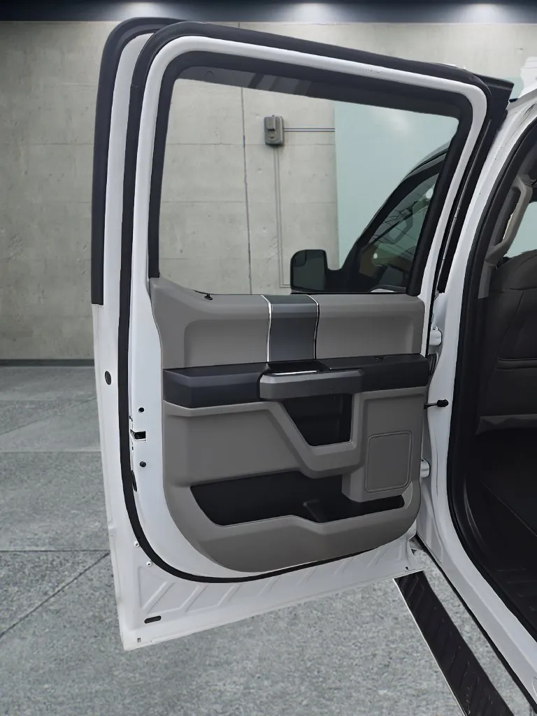 Ford F-150 photo 14