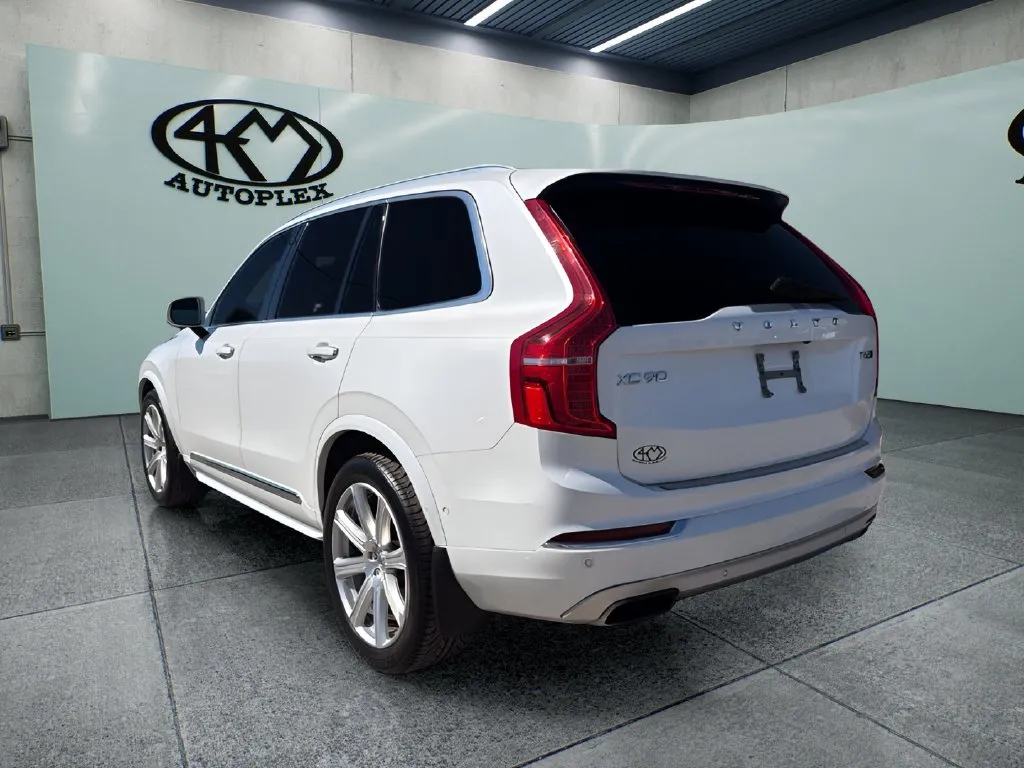 Volvo XC90 photo 5