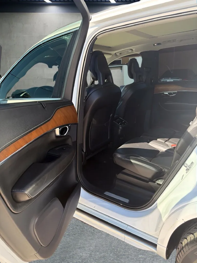Volvo XC90 photo 14