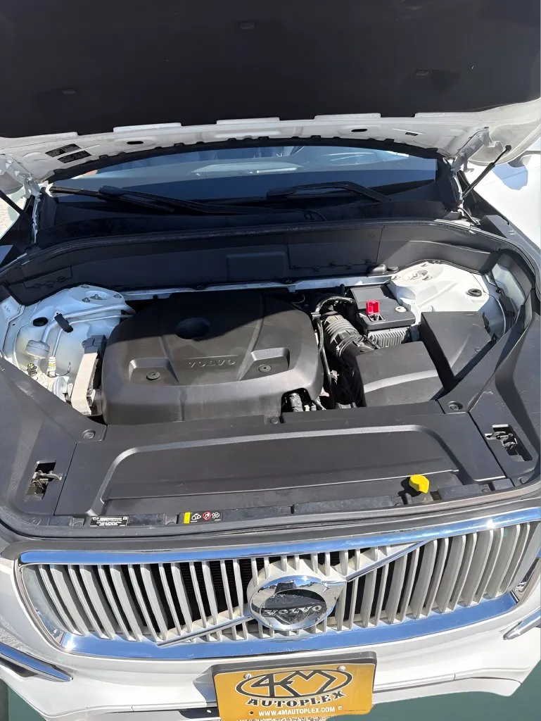 Volvo XC90 photo 10