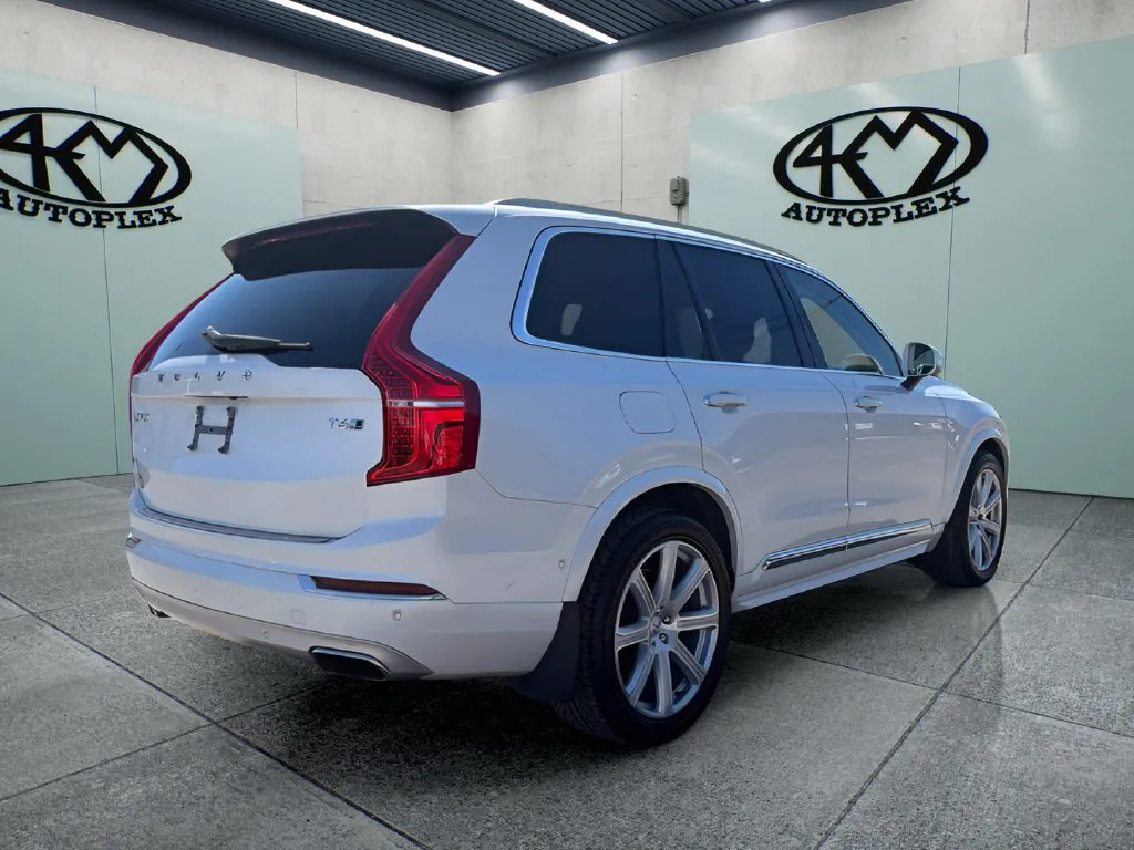 Volvo XC90 photo 3