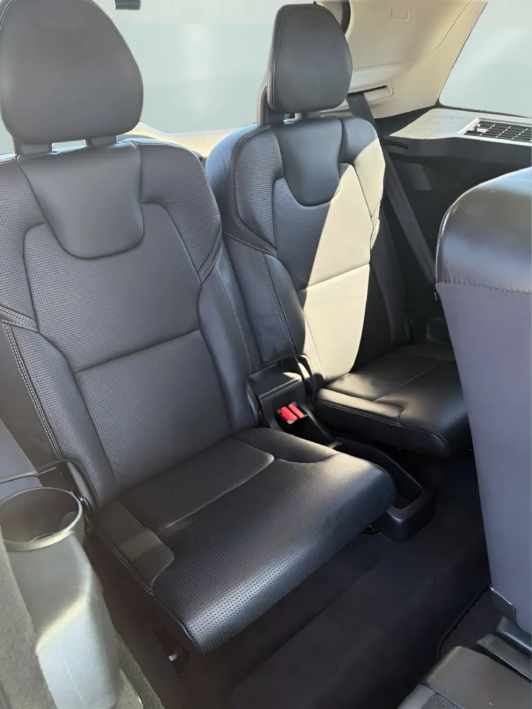 Volvo XC90 photo 17