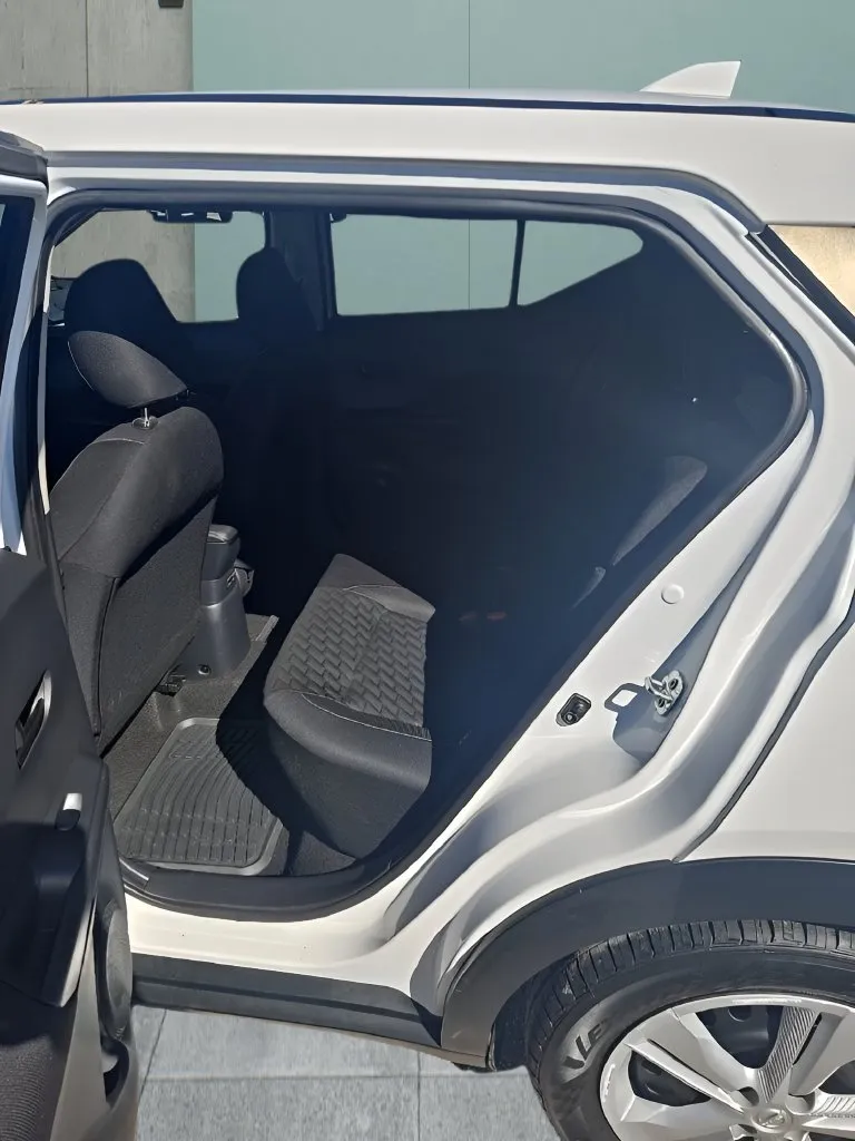 Nissan Kicks photo 15