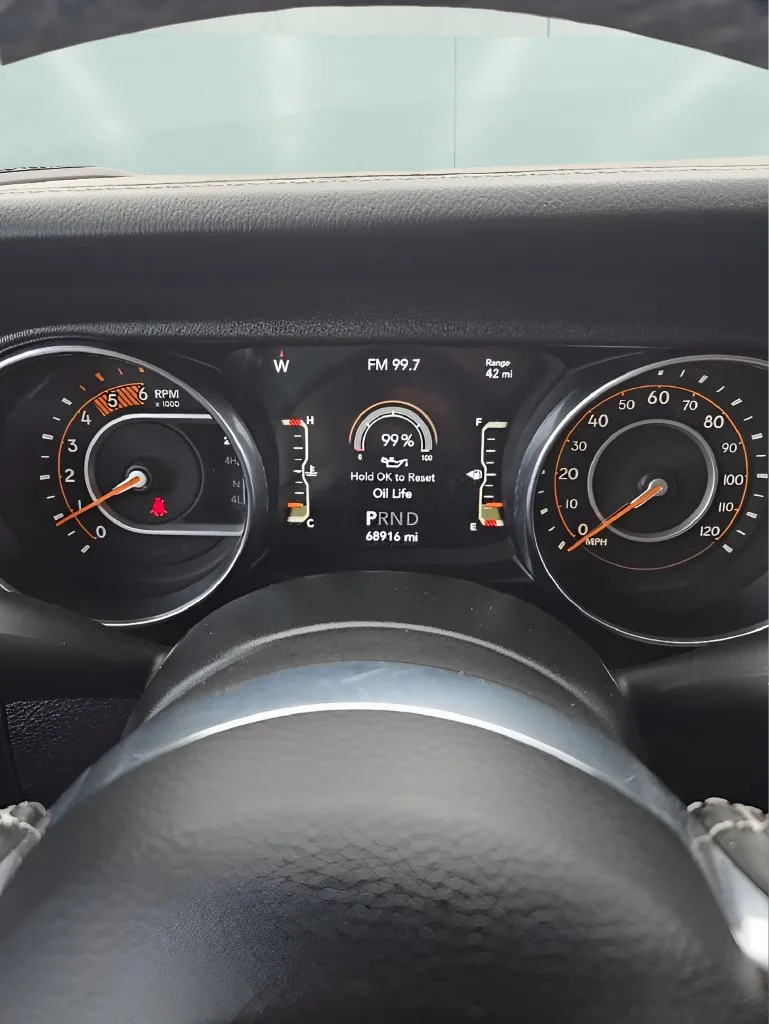 Jeep Wrangler photo 22