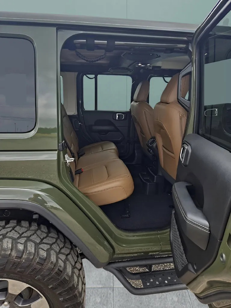 Jeep Wrangler photo 16