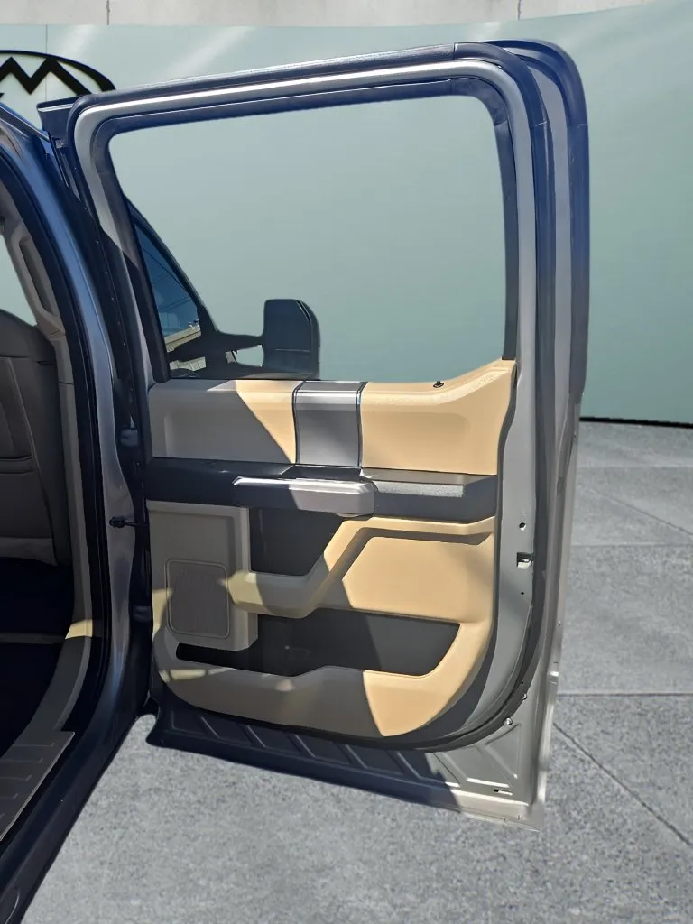 Ford F-150 photo 17