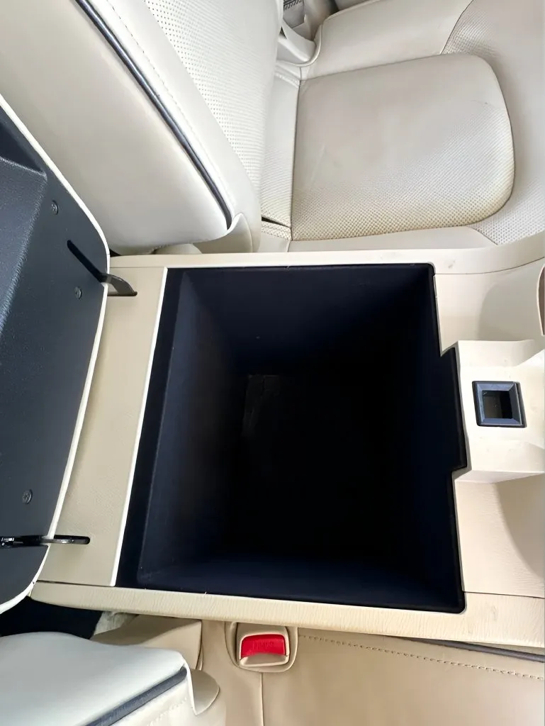 Infiniti QX80 photo 23
