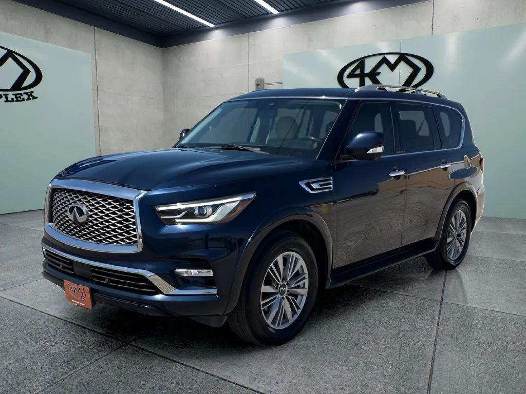 Infiniti QX80 photo 7