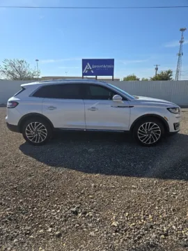 Photos of 2019 Lincoln Nautilus Reserve for sale in Abilene, TX at 4M Autoplex - Industrial Blvd