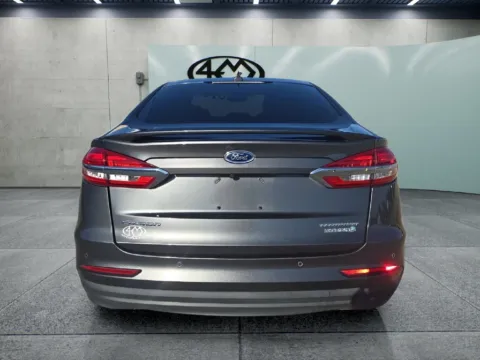 More photos of 2019 Ford Fusion Hybrid Titanium at 4M Autoplex - Industrial Blvd, TX