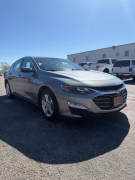Gray 2024 Chevrolet Malibu LT for sale in Abilene, TX