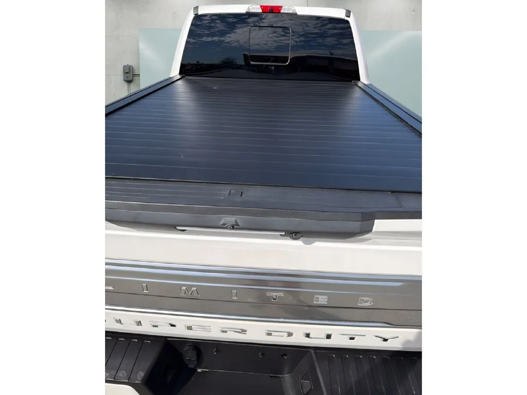 Ford F-250SD photo 9