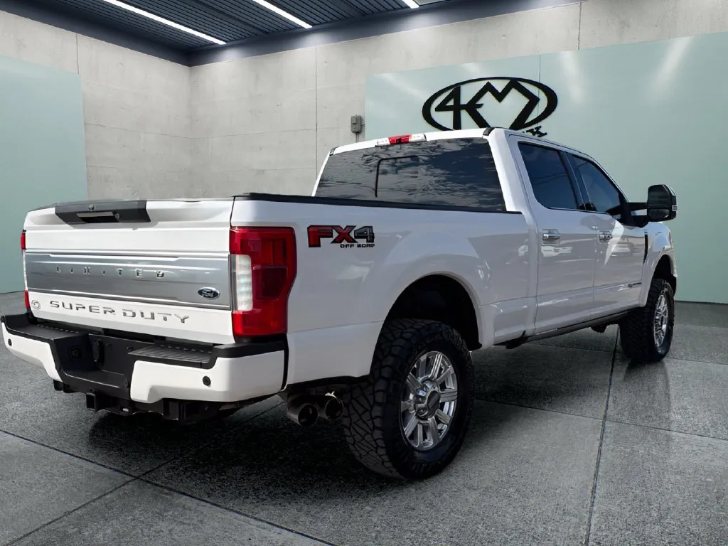 Ford F-250SD photo 3