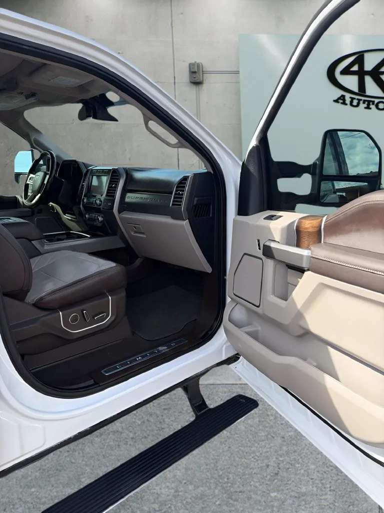 Ford F-250SD photo 20