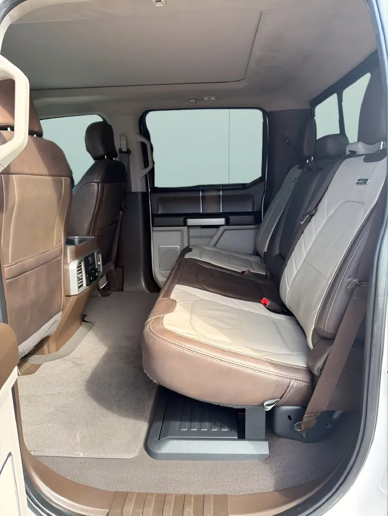 Ford F-250SD photo 15