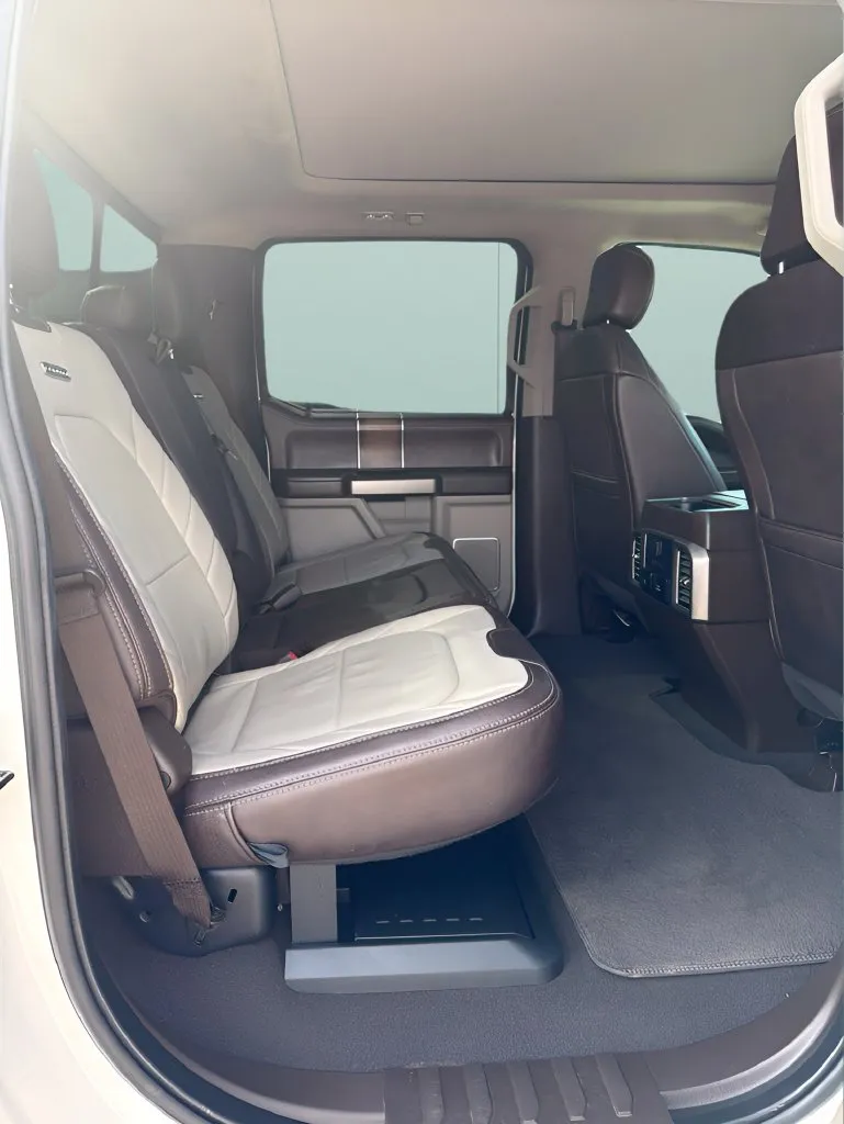 Ford F-250SD photo 17