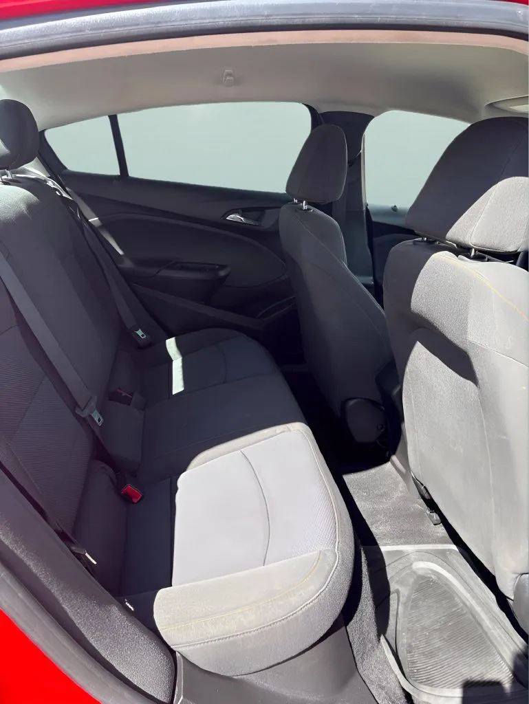 Chevrolet Cruze photo 19