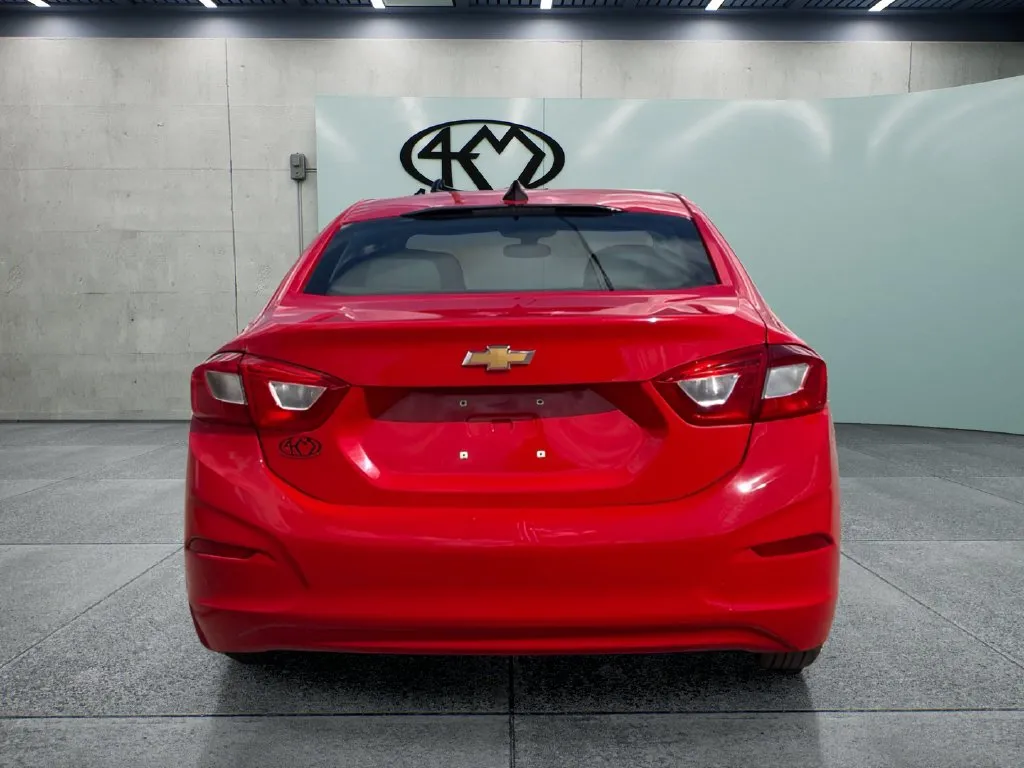 Chevrolet Cruze photo 4