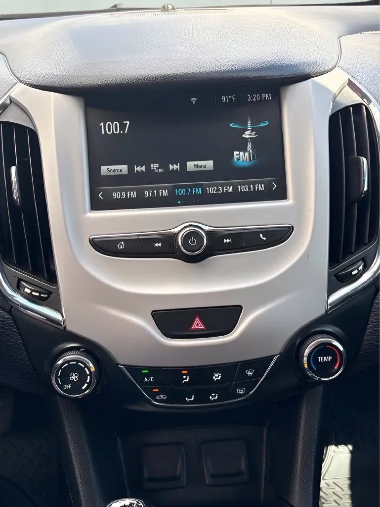 Chevrolet Cruze photo 24