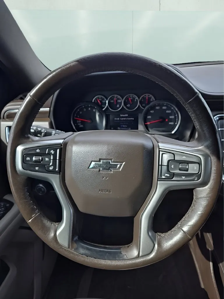 Chevrolet Suburban photo 24
