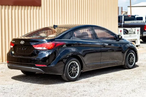 Another view of 2016 Hyundai Elantra SE for sale in Abilene, TX at 4M Autoplex