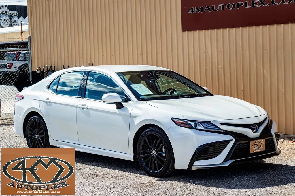 White 2023 Toyota Camry Hybrid XSE for sale in Abilene, TX