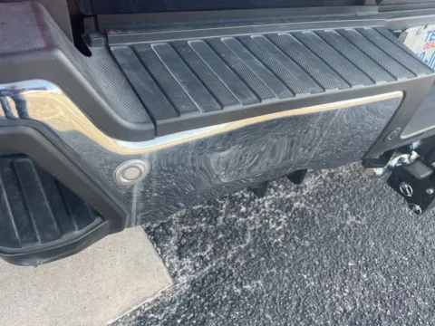 More photos of 2023 Ford F-250SD King Ranch at 4M Autoplex, TX