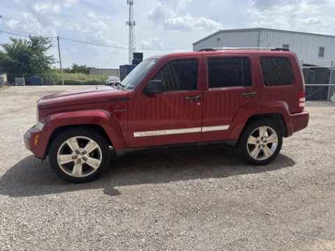 More photos of 2012 Jeep Liberty Limited Jet Edition at 4M Autoplex, TX