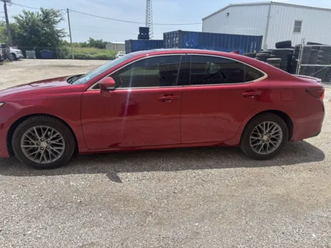 More photos of 2018 Lexus ES 350 at 4M Autoplex, TX