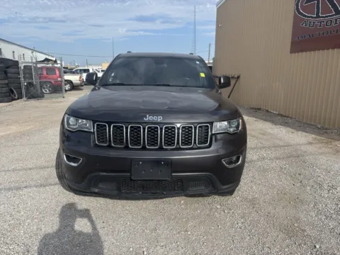 Photos of 2021 Jeep Grand Cherokee Laredo E for sale in Abilene, TX at 4M Autoplex