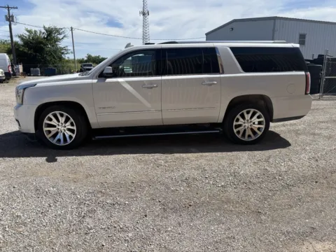 More photos of 2020 GMC Yukon XL Denali at 4M Autoplex, TX