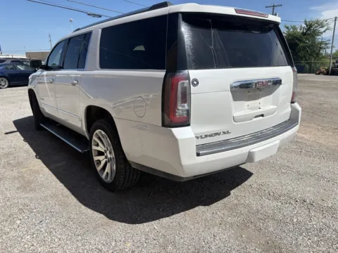 More photos of 2020 GMC Yukon XL Denali at 4M Autoplex, TX