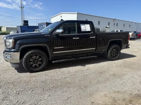 More photos of 2017 GMC Sierra 1500 SLT at 4M Autoplex, TX