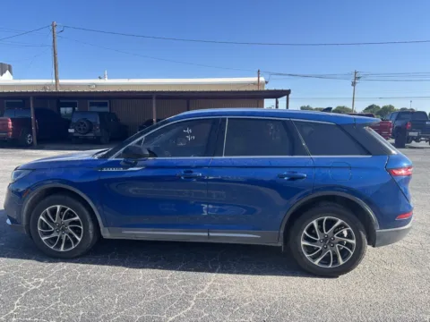 More photos of 2020 Lincoln Corsair Standard at 4M Autoplex, TX