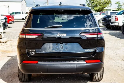 More photos of 2024 Jeep Grand Cherokee L Limited at 4M Autoplex - Industrial Blvd, TX