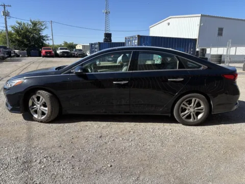 More photos of 2018 Hyundai Sonata Limited at 4M Autoplex, TX
