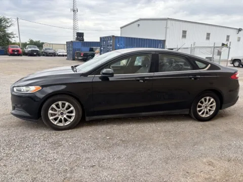More photos of 2016 Ford Fusion S at 4M Autoplex, TX
