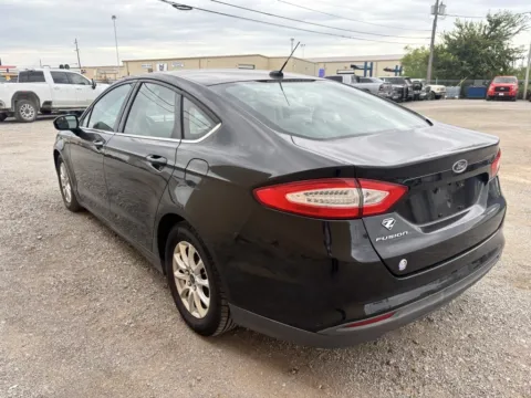 More photos of 2016 Ford Fusion S at 4M Autoplex, TX