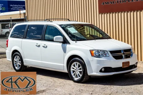 White 2019 Dodge Grand Caravan SXT for sale in Abilene, TX