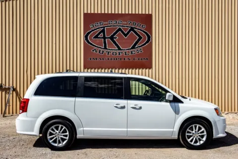 Photos of 2019 Dodge Grand Caravan SXT for sale in Abilene, TX at 4M Autoplex - Industrial Blvd