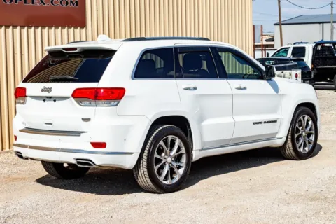 Another view of 2021 Jeep Grand Cherokee Summit for sale in Abilene, TX at 4M Autoplex - Industrial Blvd