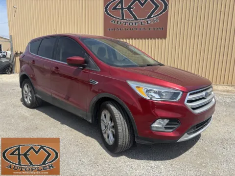Red 2019 Ford Escape SE for sale in Abilene, TX