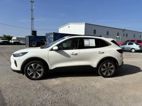More photos of 2025 Ford Escape Hybrid Platinum at 4M Autoplex - Industrial Blvd, TX