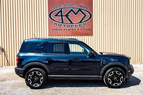 Photos of 2021 Ford Bronco Sport Outer Banks for sale in Abilene, TX at 4M Autoplex - Industrial Blvd