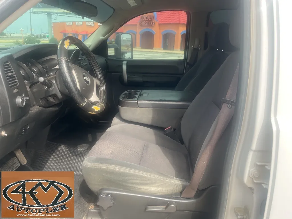 White 2009 Chevrolet Silverado 3500HD LT for sale in Abilene, TX